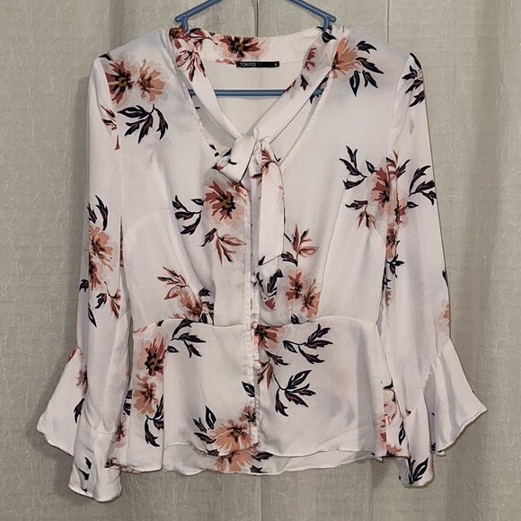 TOKITO Tops - TOKITO 4 White Pink Navy Floral Button Front Bell Sleeve Peplum Tie Blouse